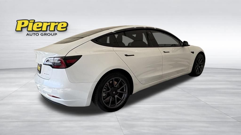 Used 2022 Tesla Model 3 Long Range AWD/4WD image 6