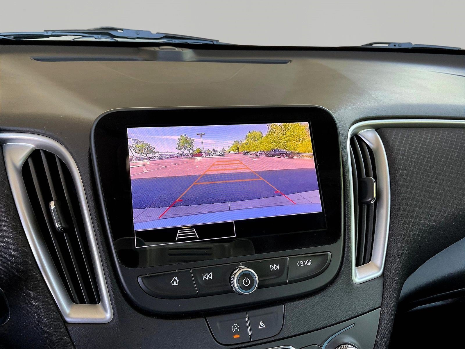 Used 2023 Chevrolet Malibu LT FWD image 17