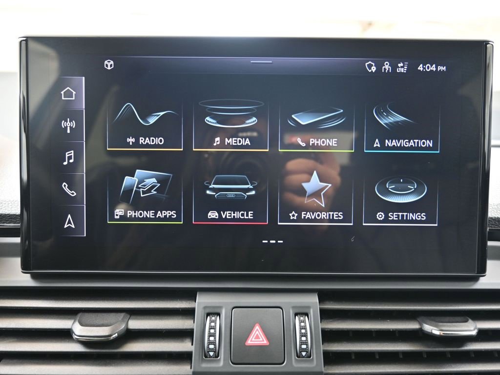 Certified 2025 Audi Q5 2.0T Premium w/ Convenience Plus Package image 32