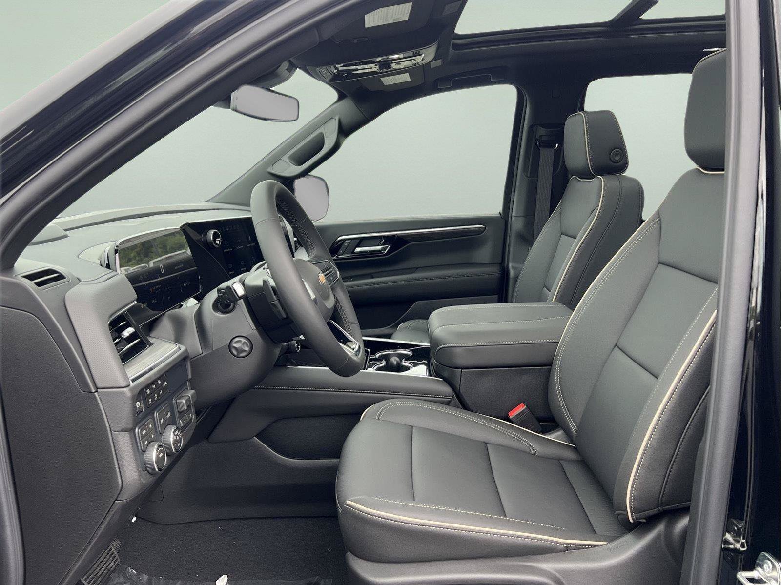 New 2026 Chevrolet Tahoe Premier w/ Sun And Tow Package AWD/4WD image 11