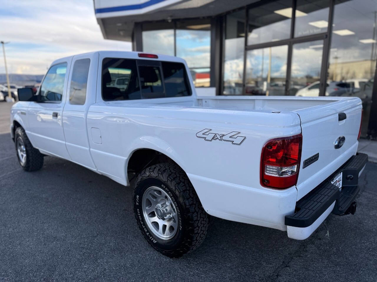 Used 2011 Ford Ranger XLT image 7