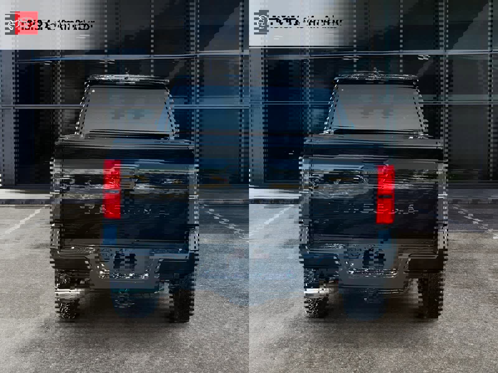 Certified 2025 Toyota Tacoma TRD Off-Road image 9