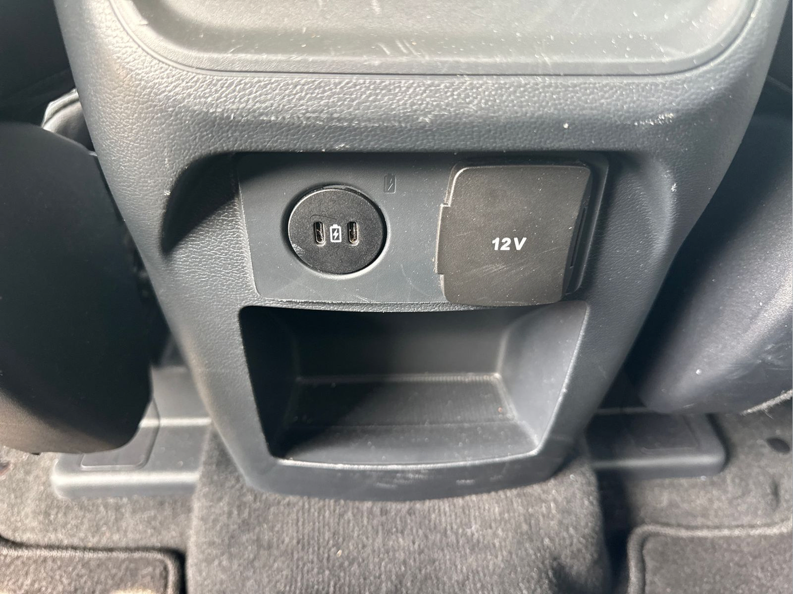 Used 2025 Ford Explorer Active RWD image 31