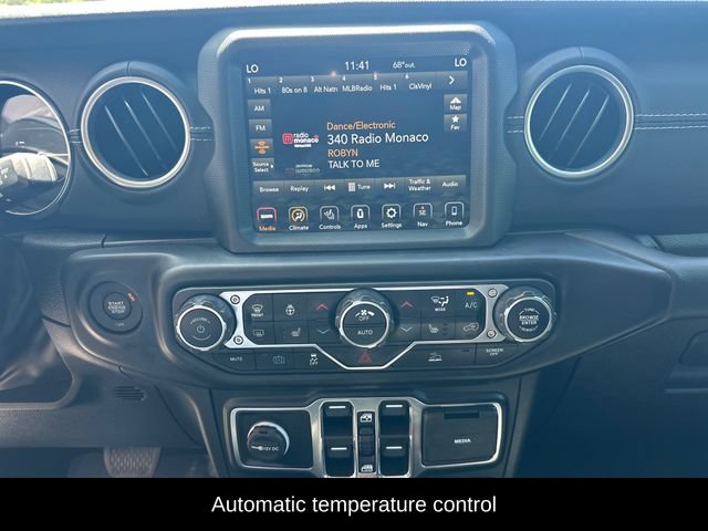 Used 2023 Jeep Wrangler Unlimited Sahara w/ Cold Weather Group AWD/4WD image 11