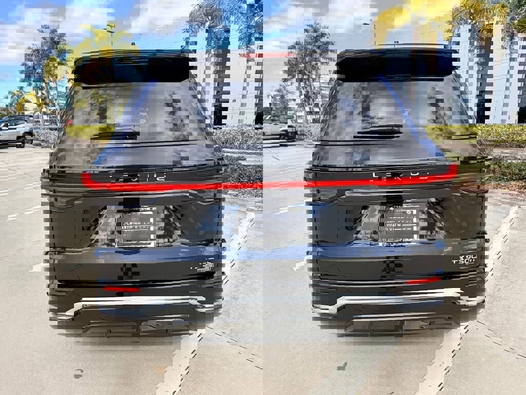 Used 2024 Lexus TX 500h TX 500h F SPORT Premium image 10