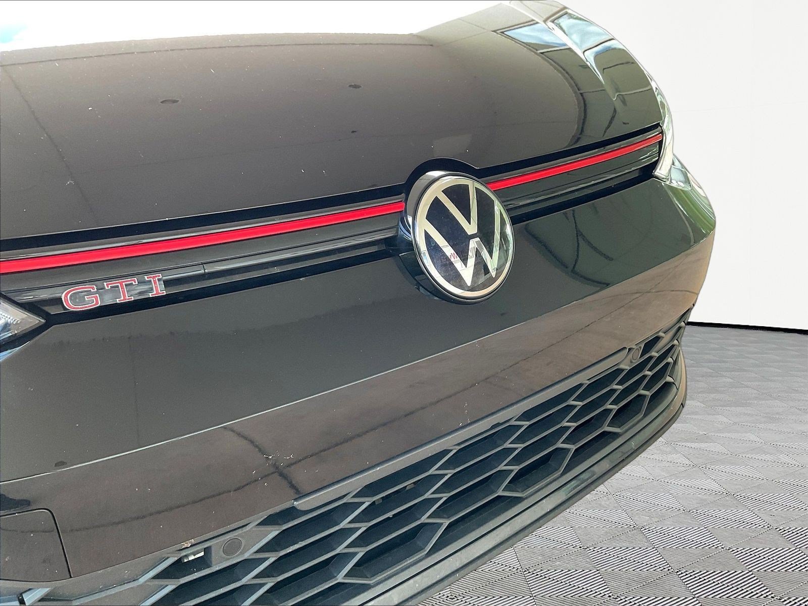 Used 2024 Volkswagen GTI S FWD image 31