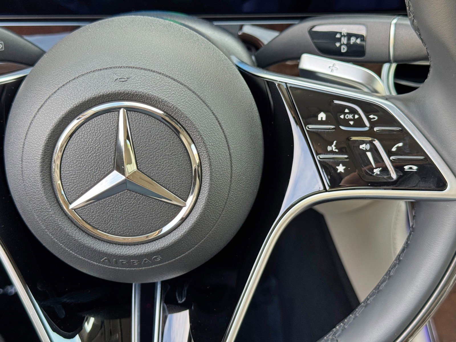 Used 2023 Mercedes-Benz E 450 4MATIC All-Terrain Wagon image 24