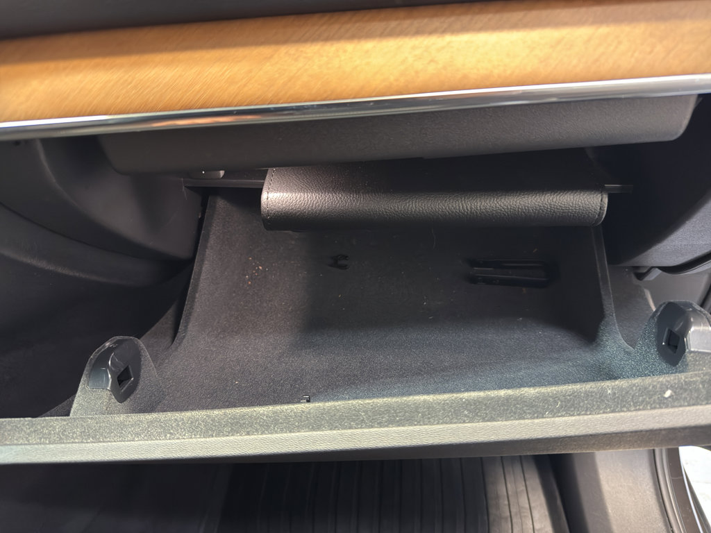 Used 2018 Volvo XC90 T6 Inscription w/ Convenience Package image 25