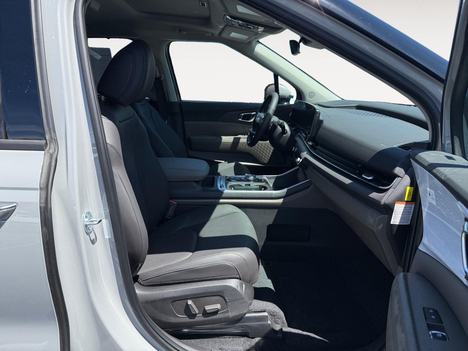 New 2027 Kia Carnival SX FWD image 19