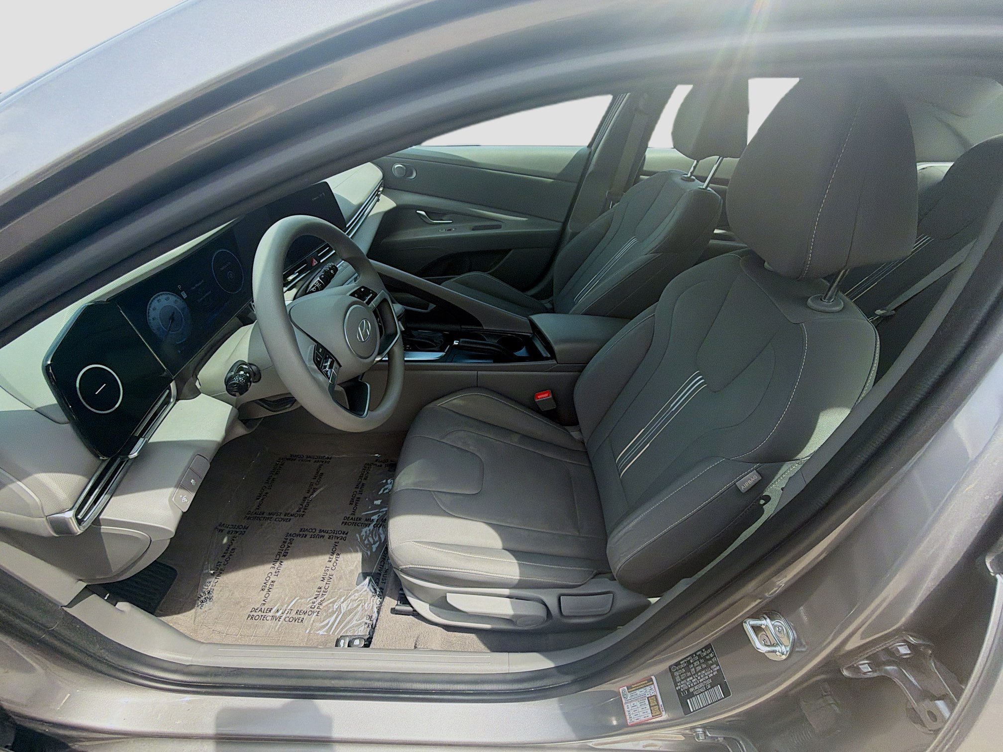 Used 2024 Hyundai Elantra SEL FWD image 16