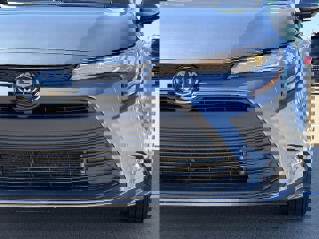 Certified 2025 Toyota Corolla LE image 9