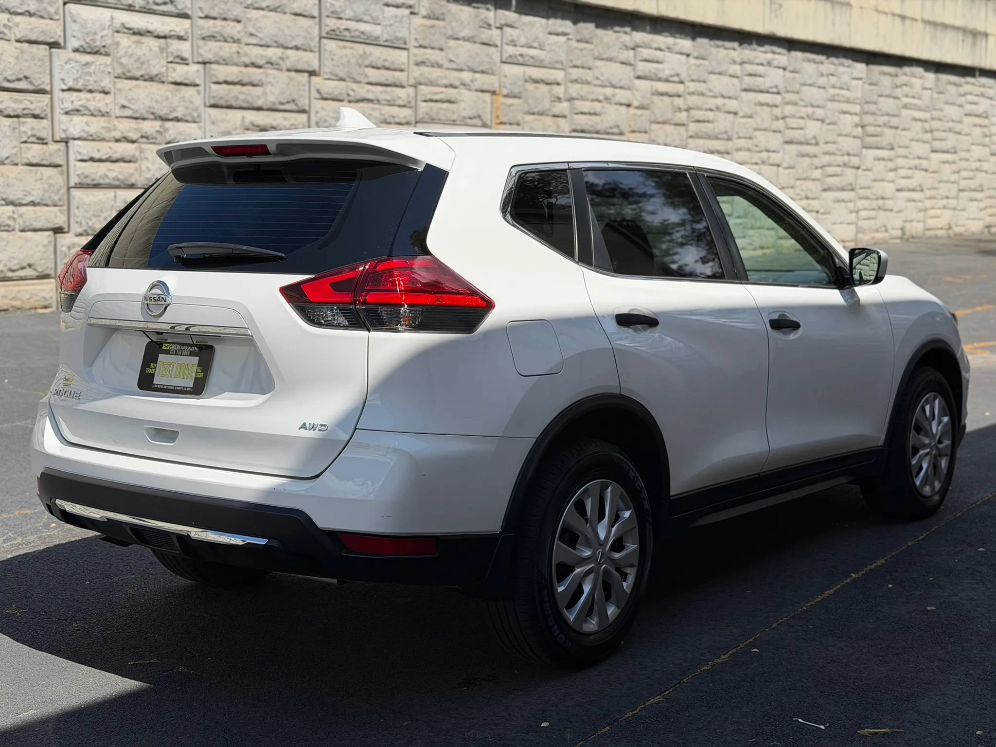 Used 2017 Nissan Rogue S AWD/4WD image 7