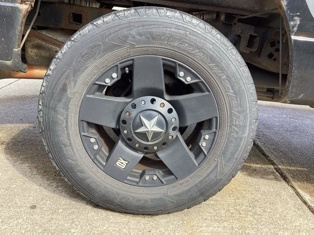 Used 2013 Ford F150 XLT w/ Luxury Equipment Group image 8