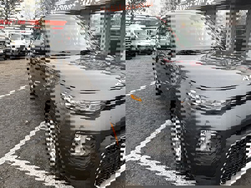 Used 2022 Kia Soul LX w/ Technology Package image 13