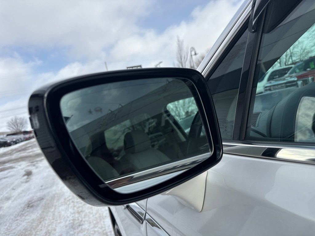 Certified 2022 Buick Enclave Avenir w/ Avenir Technology Package image 11