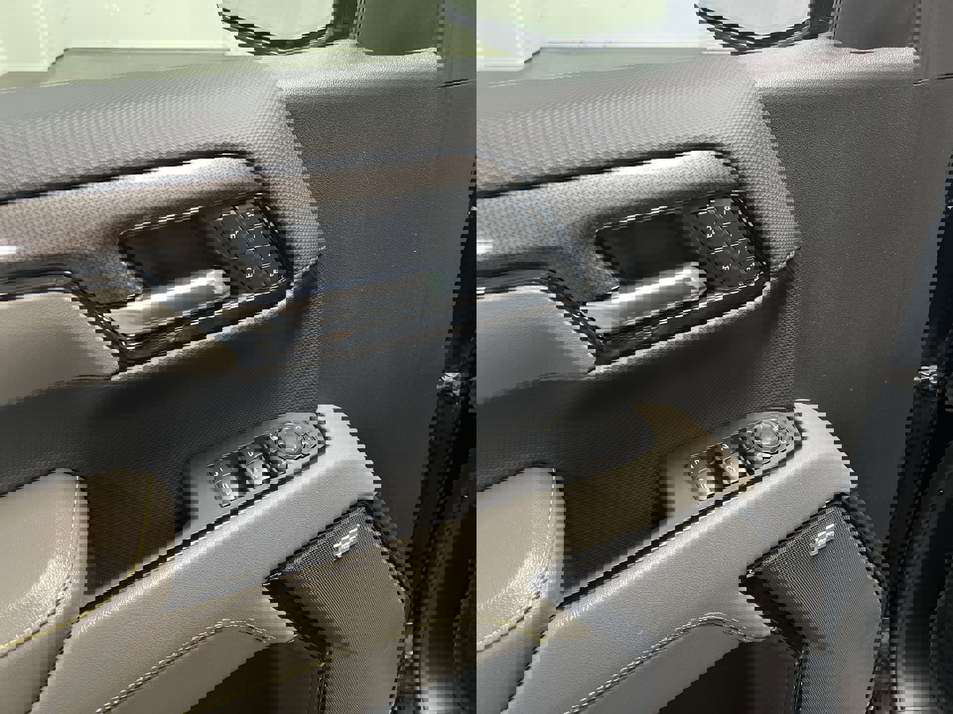 Certified 2024 Chevrolet Silverado 1500 ZR2 w/ ZR2 Bison Edition image 94