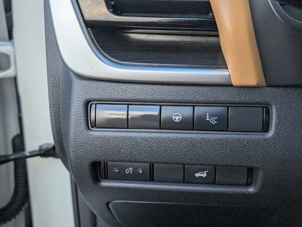 Certified 2021 Nissan Rogue Platinum image 27