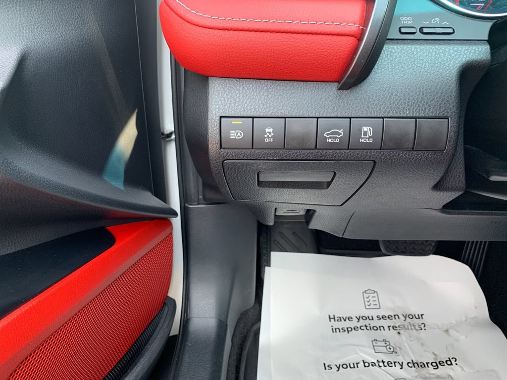 Used 2019 Toyota Camry XSE FWD image 30