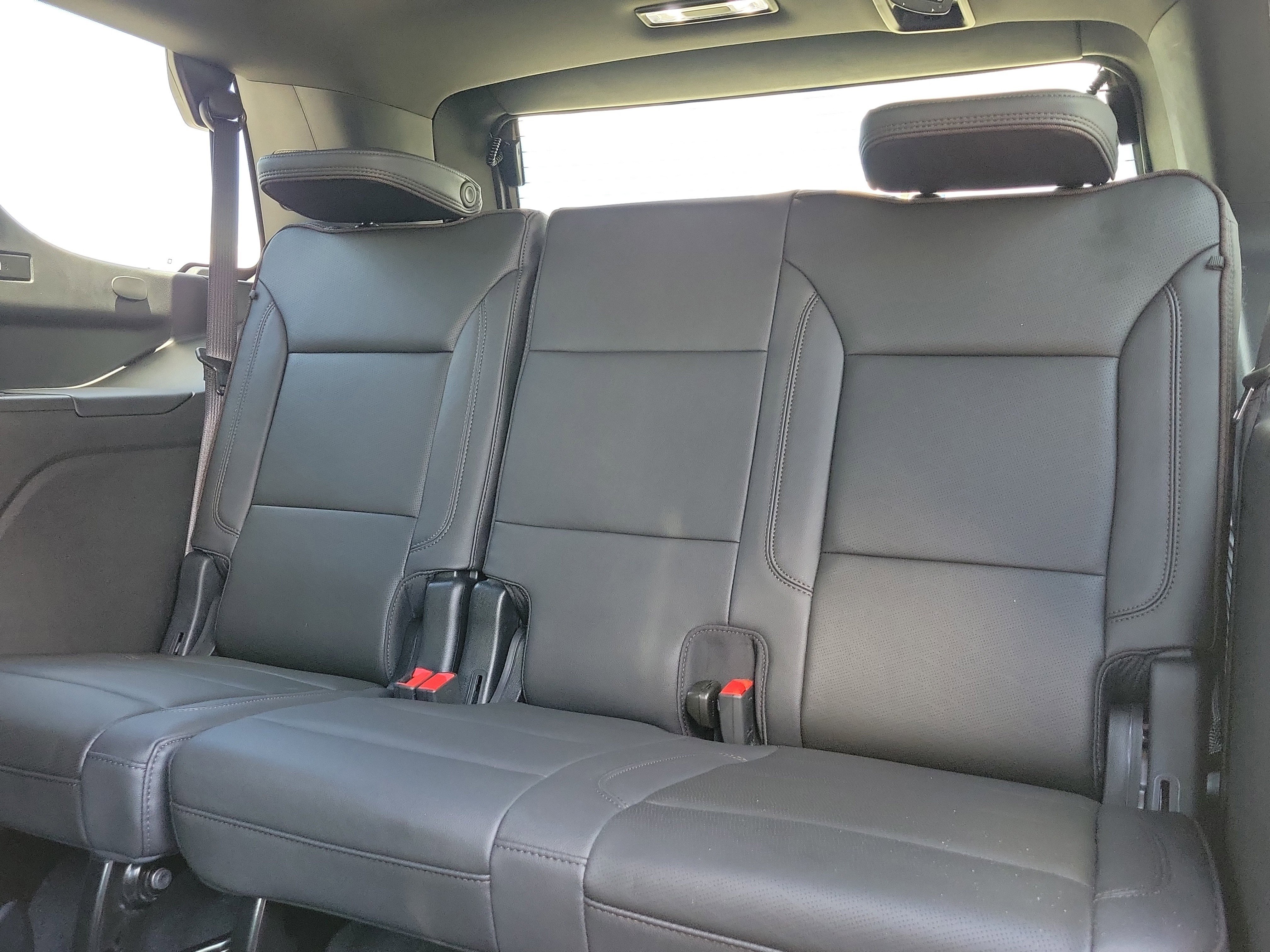Used 2024 Chevrolet Tahoe High Country AWD/4WD image 12