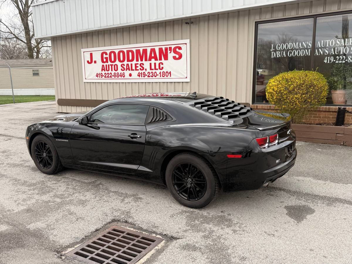 Used 2013 Chevrolet Camaro LS RWD image 2