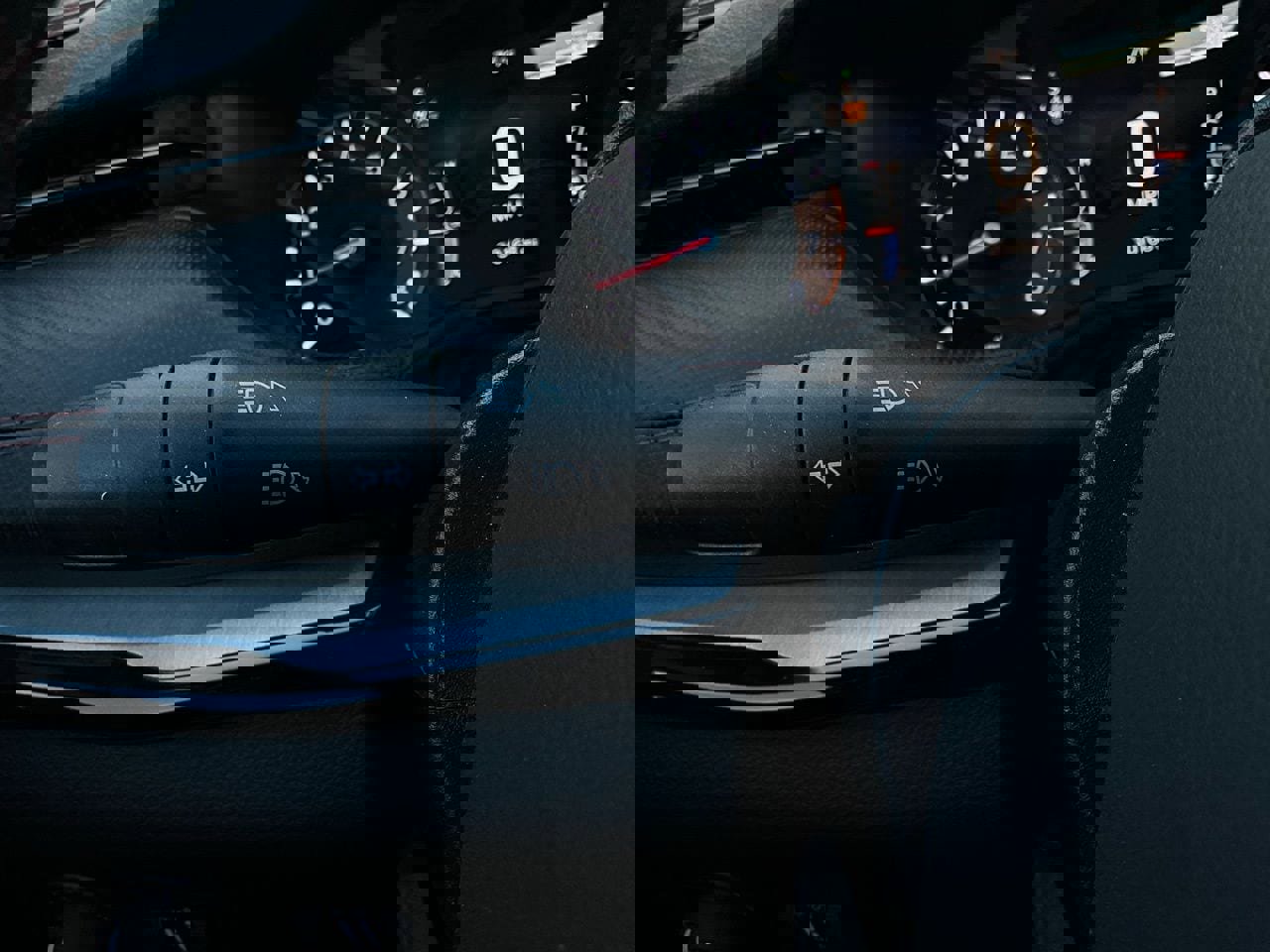 Used 2025 Jeep Compass Trailhawk image 35