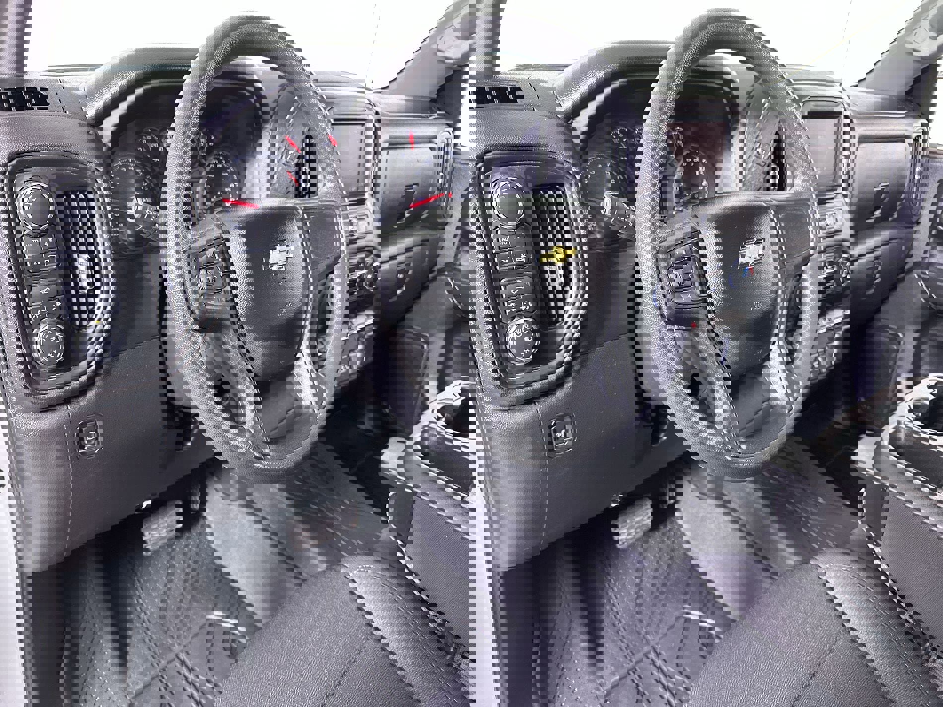 Used 2023 Chevrolet Silverado 1500 Custom image 46