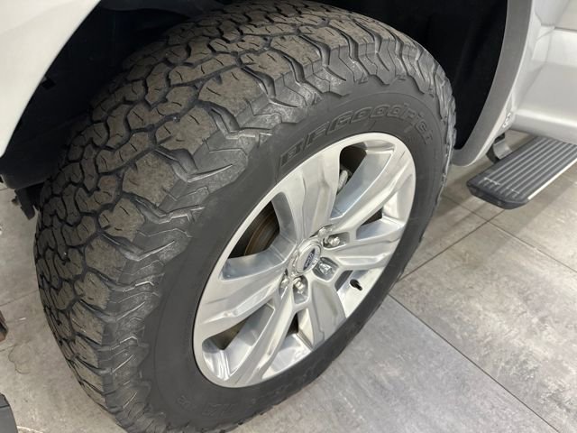 Certified 2019 Ford F150 Platinum w/ Equipment Group 701A Luxury image 40