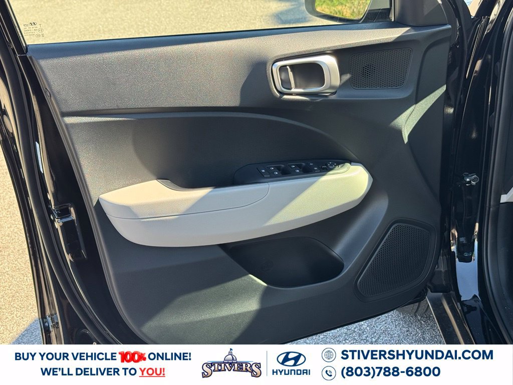 New 2026 Hyundai Venue SEL FWD image 23