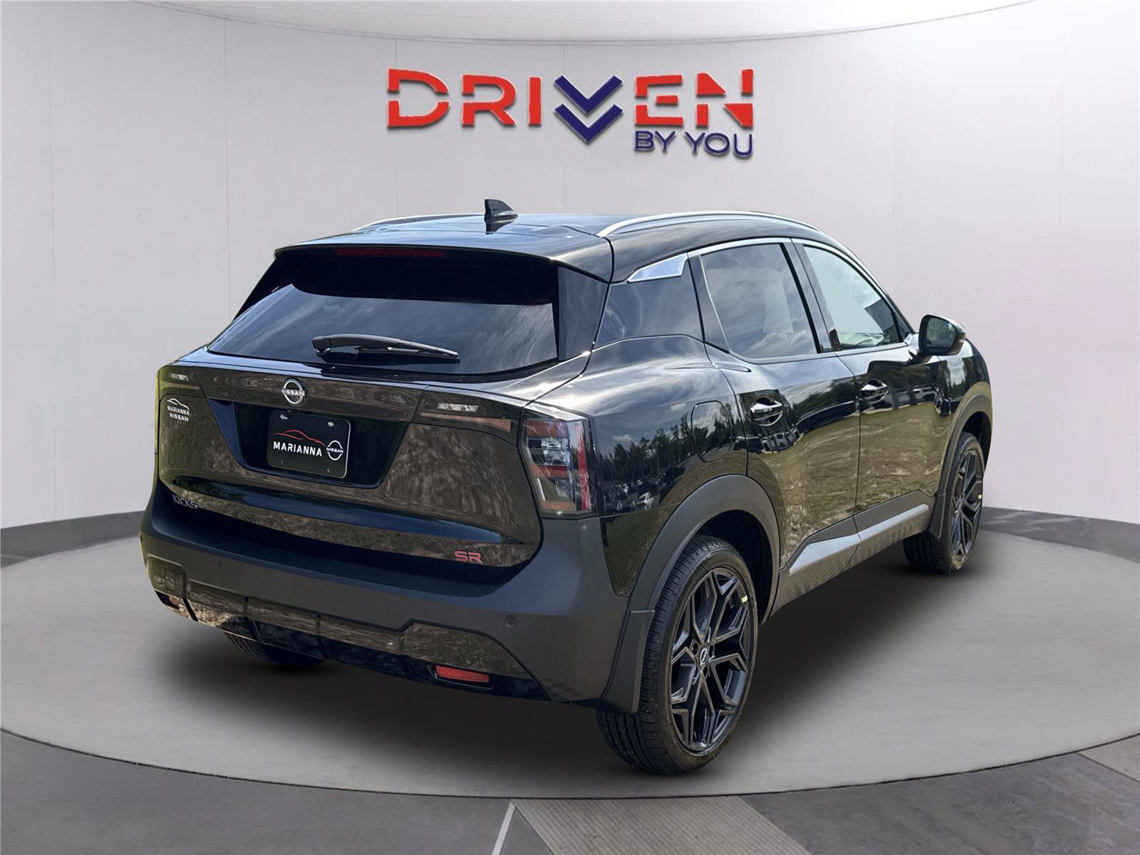 New 2026 Nissan Kicks SR FWD image 4
