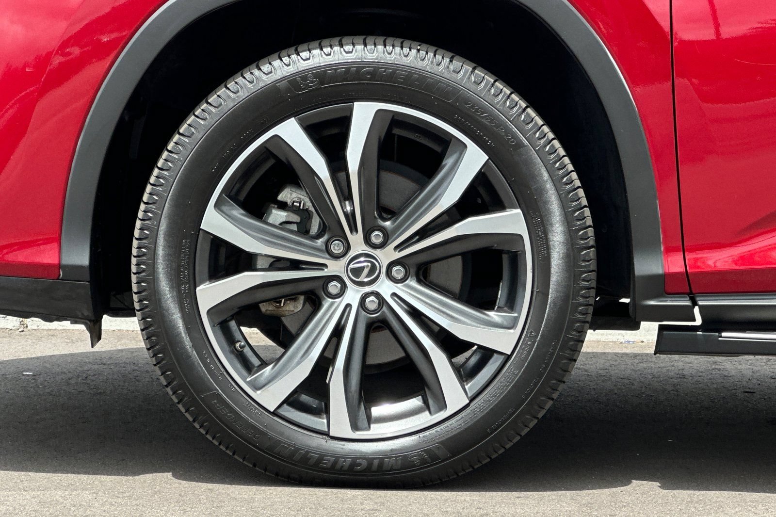 Used 2020 Lexus RX 450hL AWD w/ Premium Package image 38