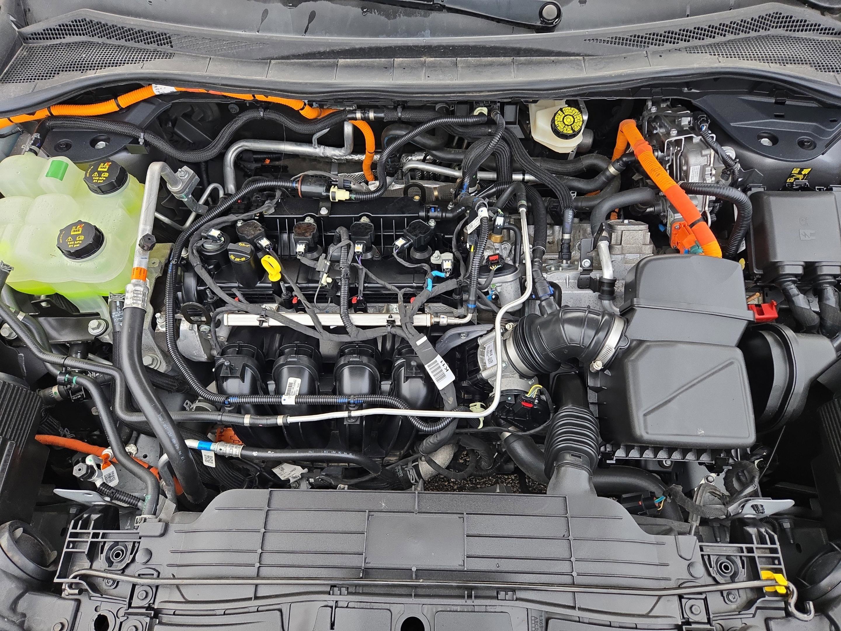 Used 2021 Ford Escape SEL image 9