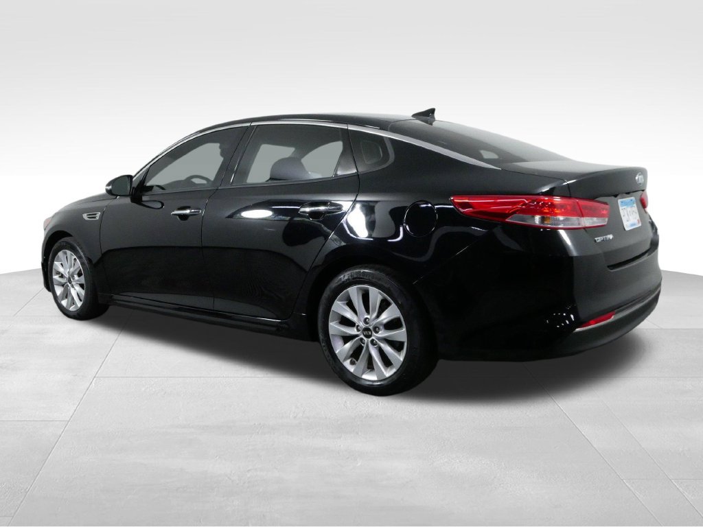 Used 2017 Kia Optima EX FWD image 8