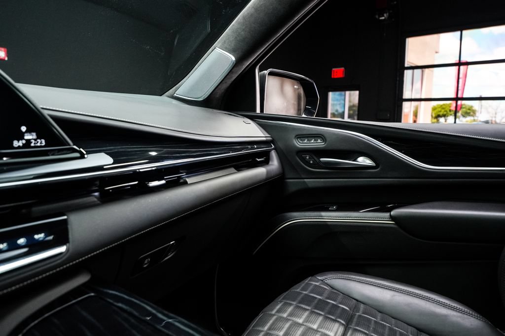 Used 2023 Cadillac Escalade V AWD/4WD image 43