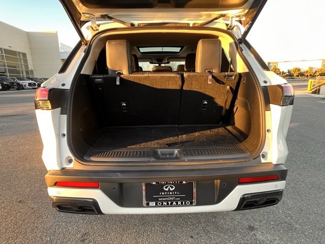 Certified 2025 INFINITI QX60 Luxe w/ Vision Package image 28