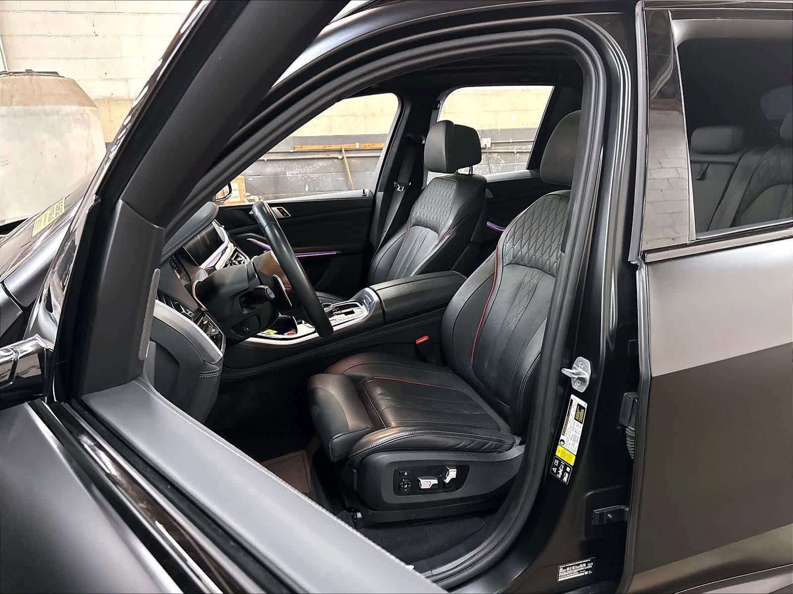 Used 2022 BMW X5 xDrive40i w/ M Sport Package AWD/4WD image 27