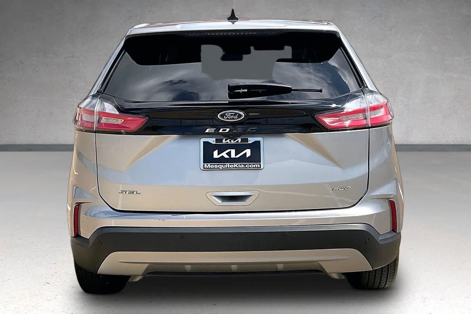 Used 2024 Ford Edge SEL AWD/4WD image 5