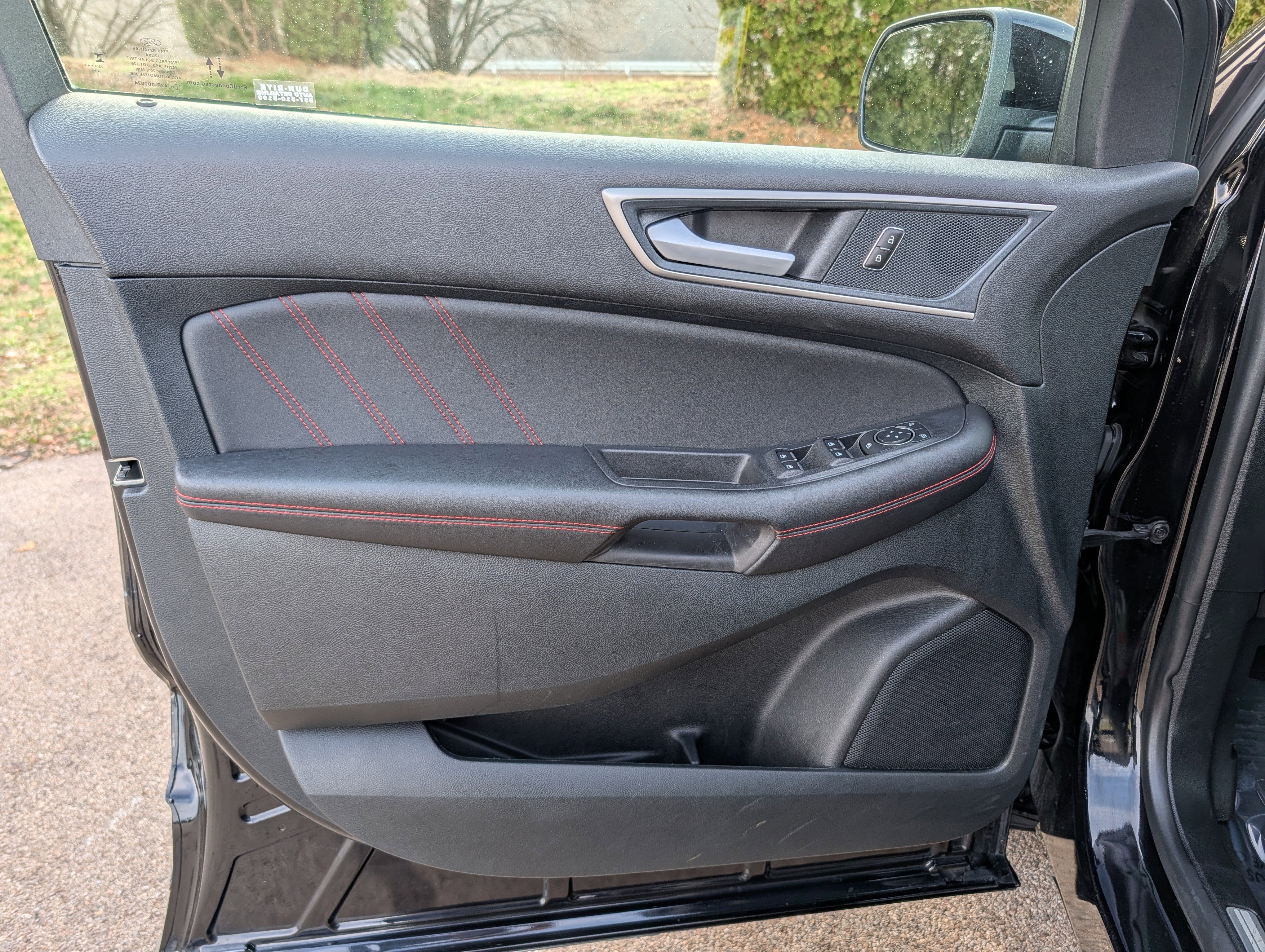 Used 2024 Ford Edge ST-Line image 33