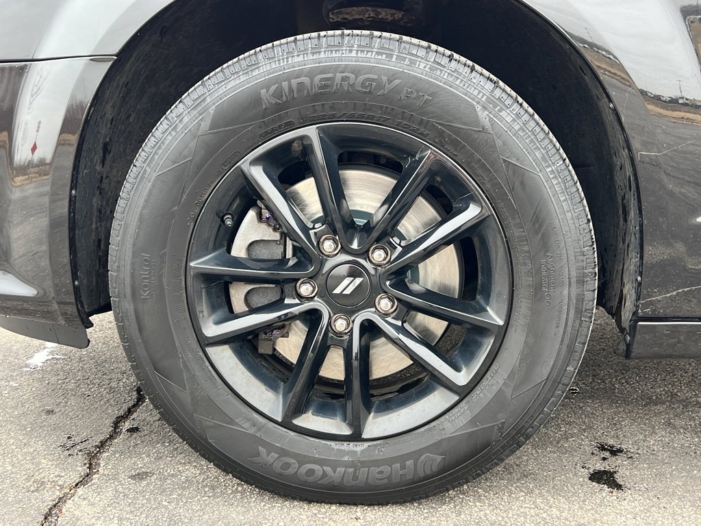 Used 2020 Dodge Grand Caravan SE image 9