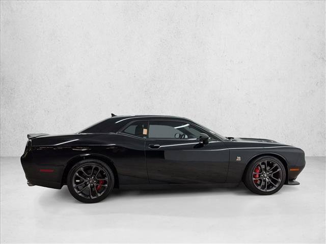 Used 2022 Dodge Challenger R/T Scat Pack RWD image 4