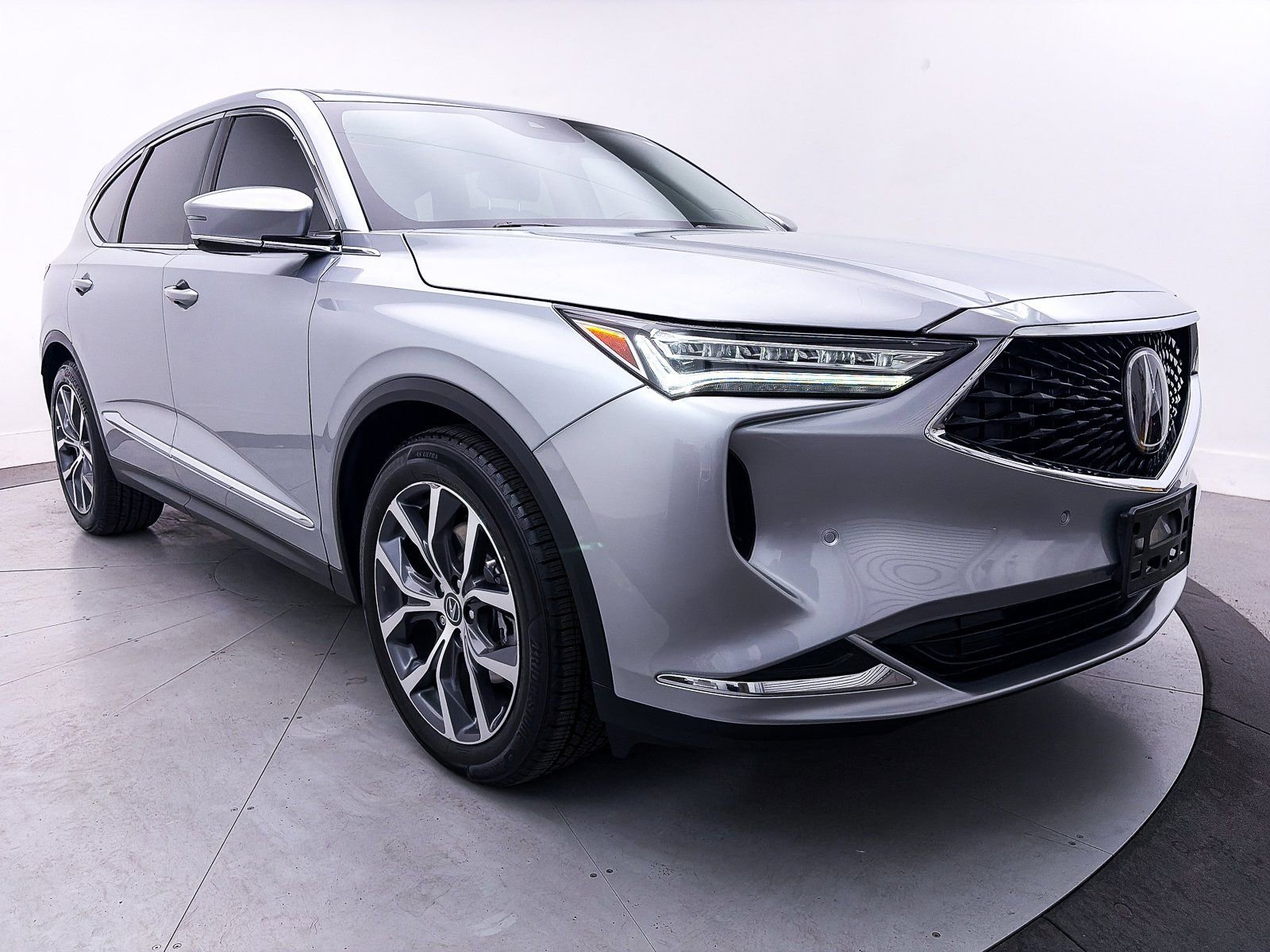 Used 2023 Acura MDX FWD w/ Technology Package image 11