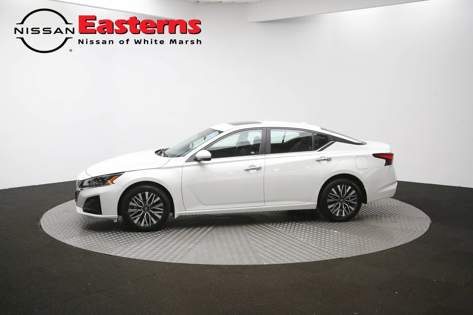 Used 2024 Nissan Altima 2.5 SV w/ SV Premium Package AWD/4WD image 58