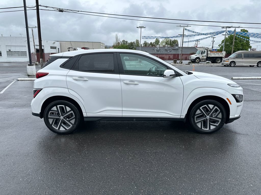 Certified 2023 Hyundai Kona Limited w/ Cargo Package image 7