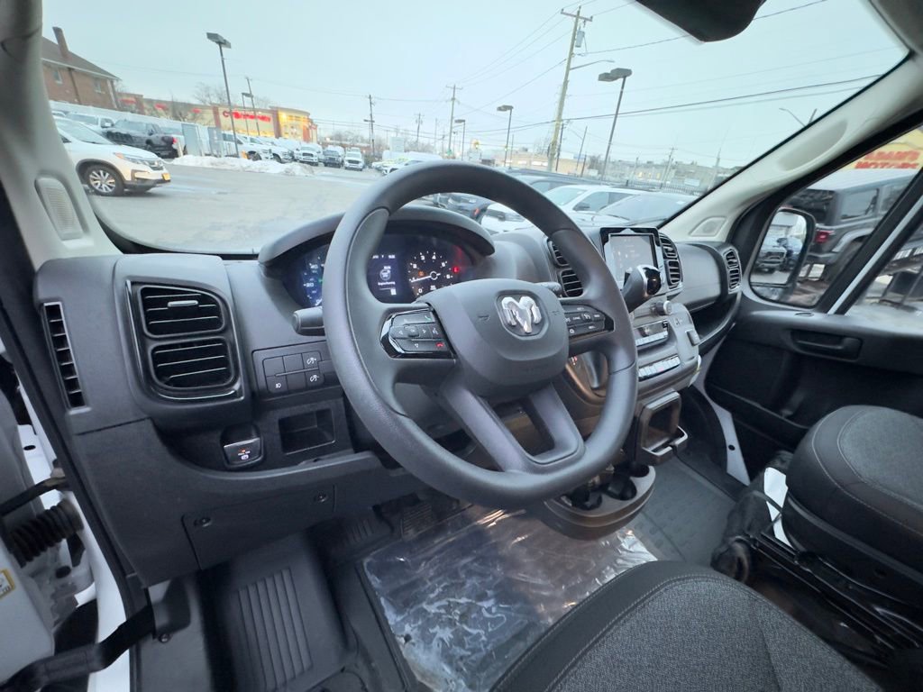 Used 2025 RAM ProMaster 2500 w/ Convenience Group image 17