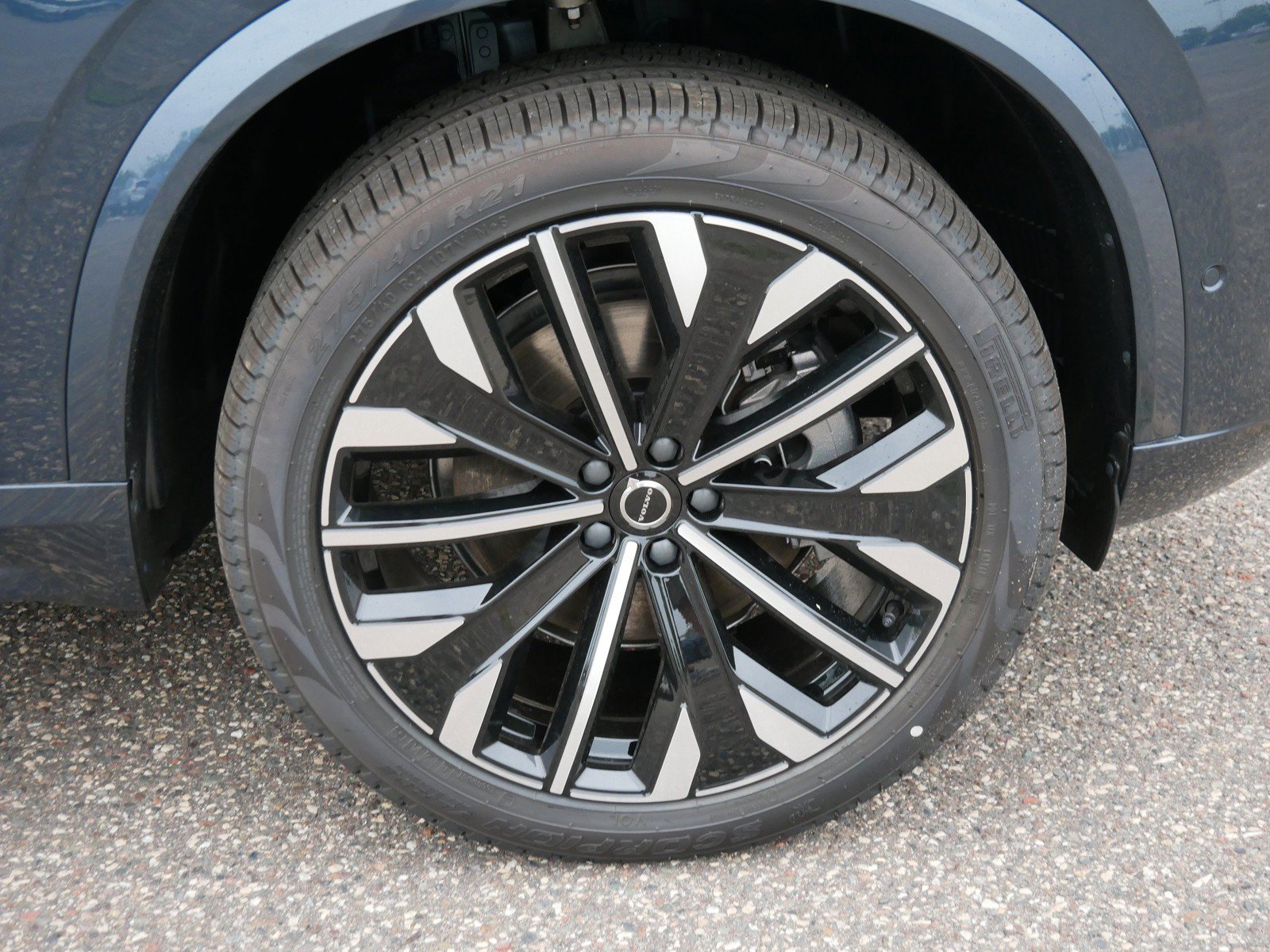 New 2027 Volvo XC90 B6 Plus AWD/4WD image 4
