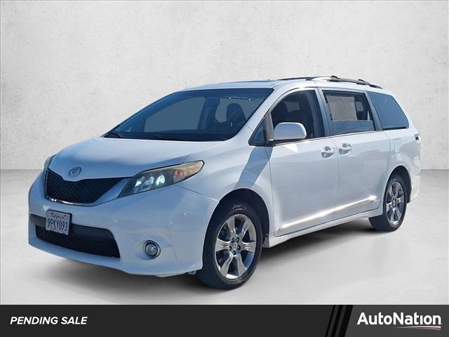 Used 2012 Toyota Sienna SE