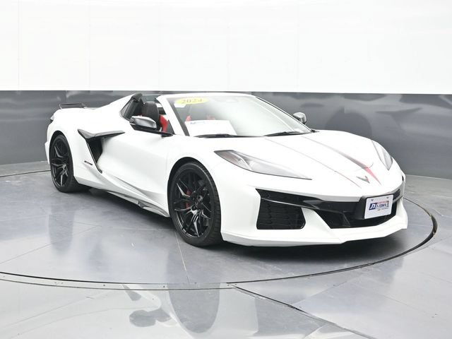 Used 2024 Chevrolet Corvette Z06 RWD image 20