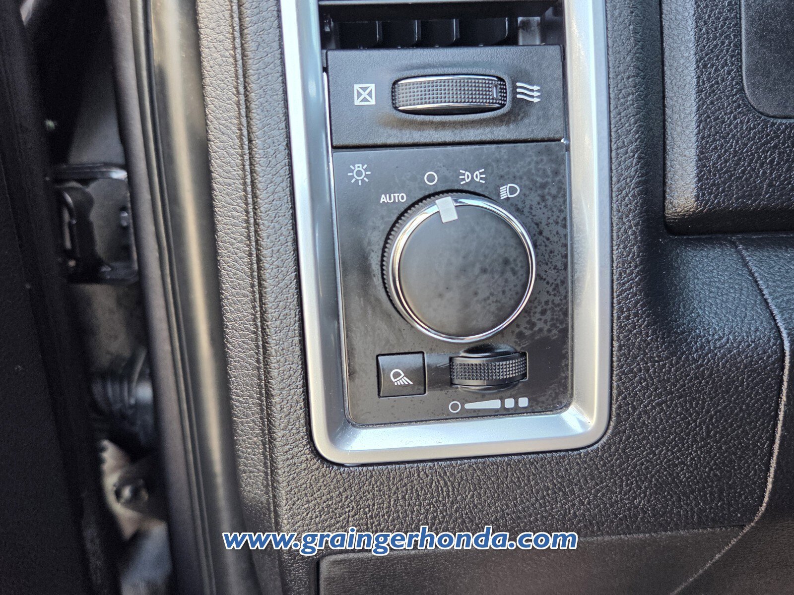 Used 2021 RAM 1500 Classic Warlock image 28