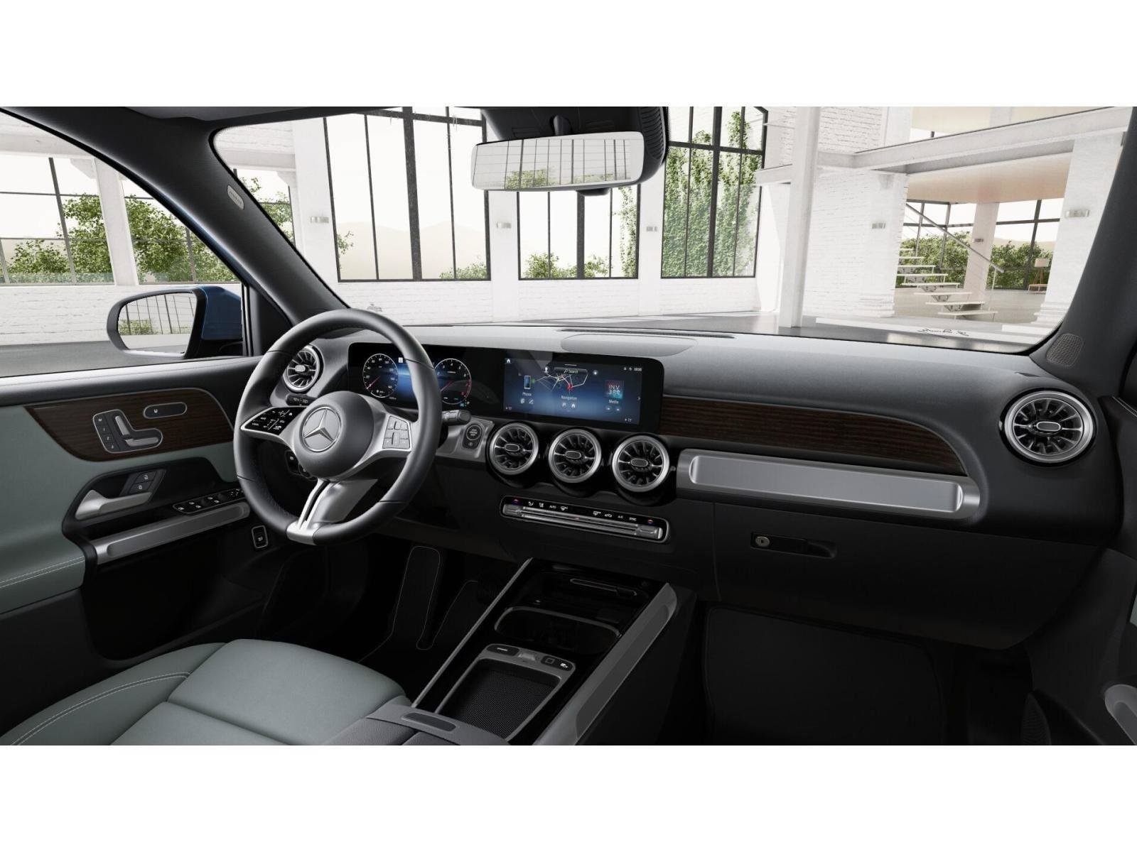 New 2026 Mercedes-Benz GLB 250 4MATIC image 5
