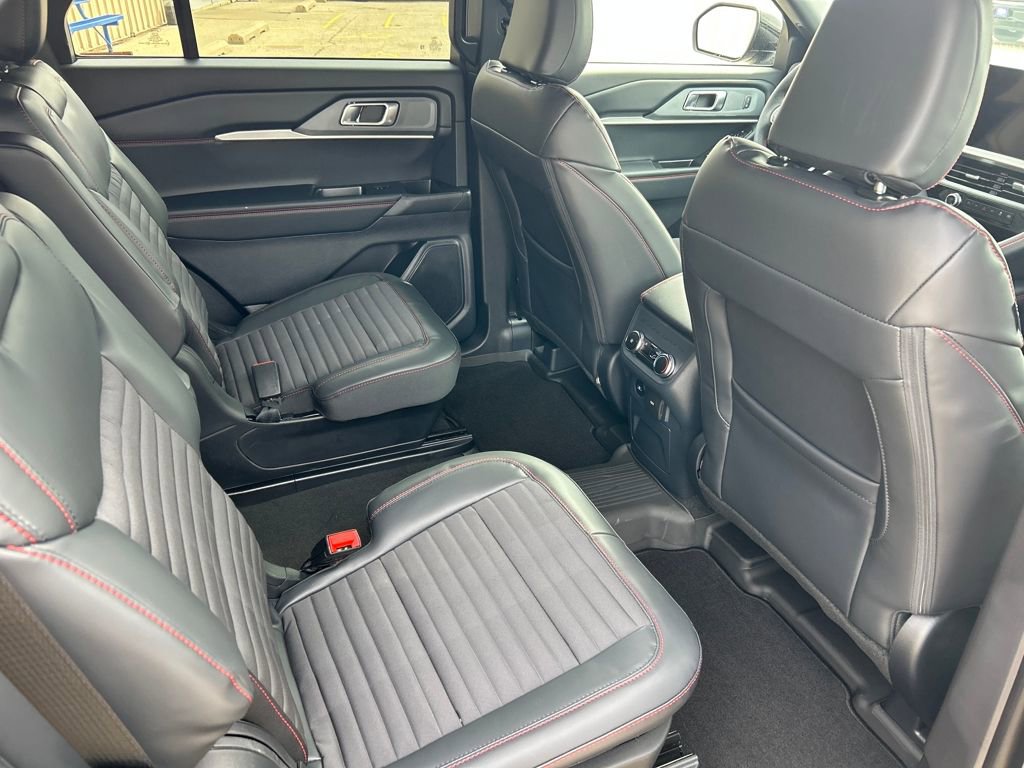 New 2026 Ford Explorer ST-Line image 21
