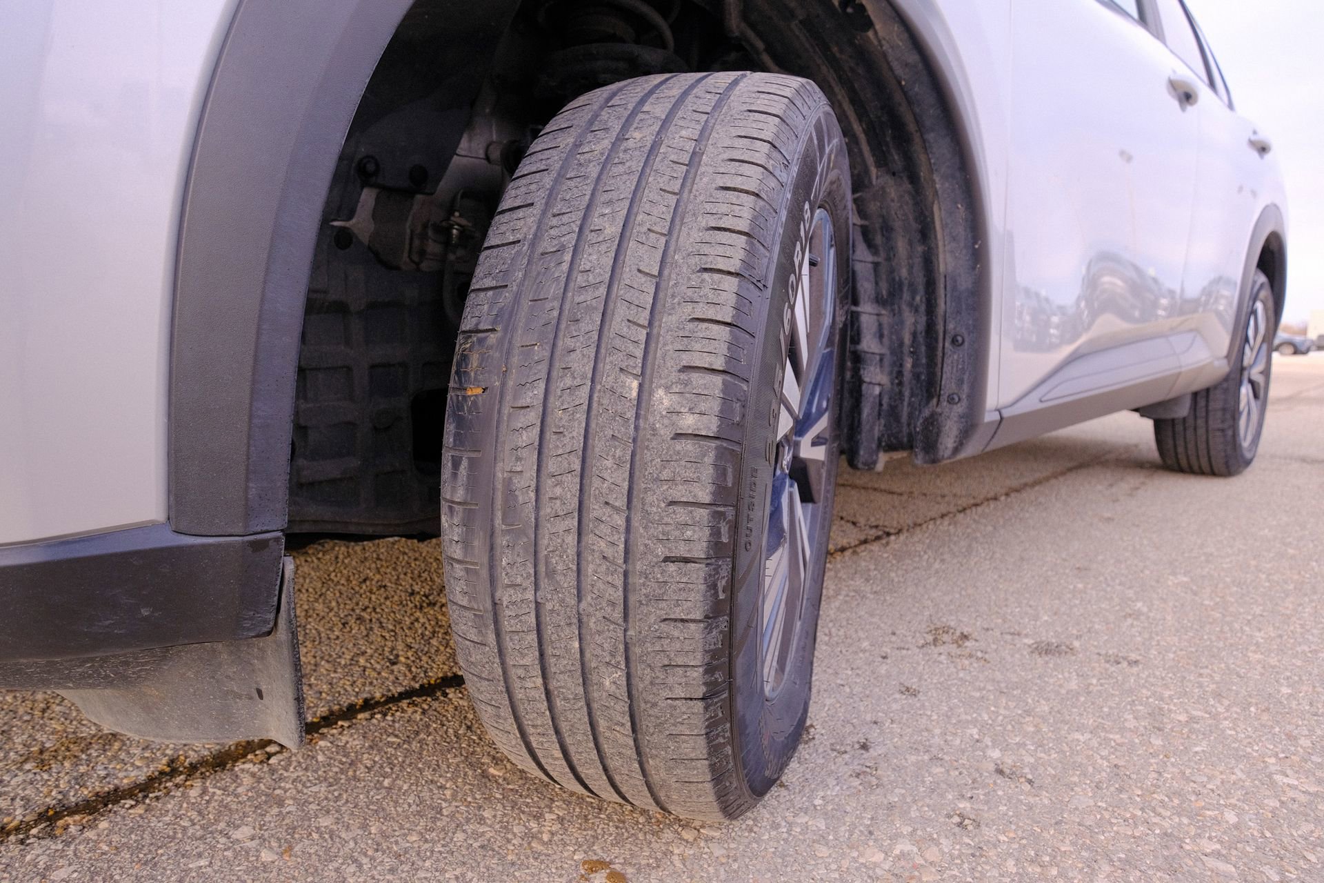 Used 2023 Nissan Rogue SV image 40